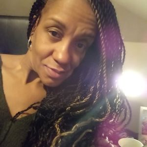 Meet your Posher, Neffie